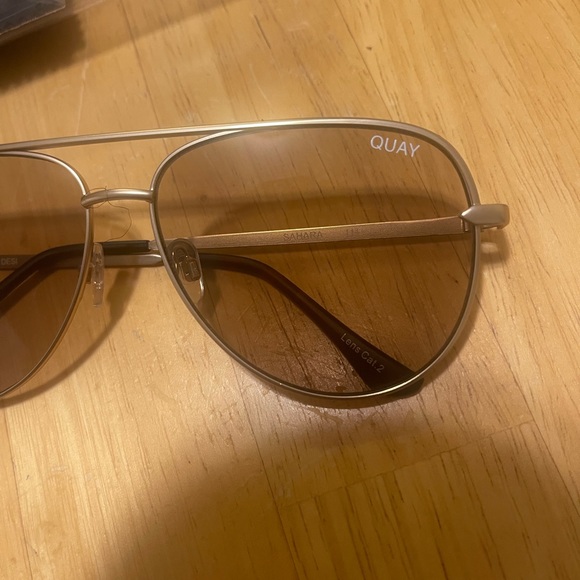 Quay Australia High Key Sunglasses - Gold/Gold | Desk Perkins Collaboration,NEW - Picture 8 of 14